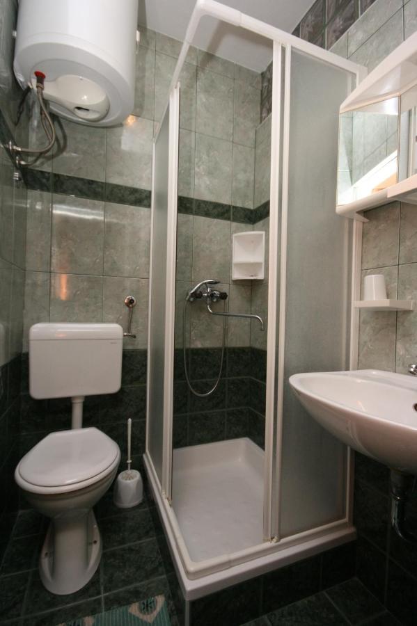 Double Room Jakisnica 4160D لون المظهر الخارجي الصورة